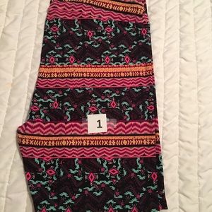 Lularoe Tall and Curvy Leggings